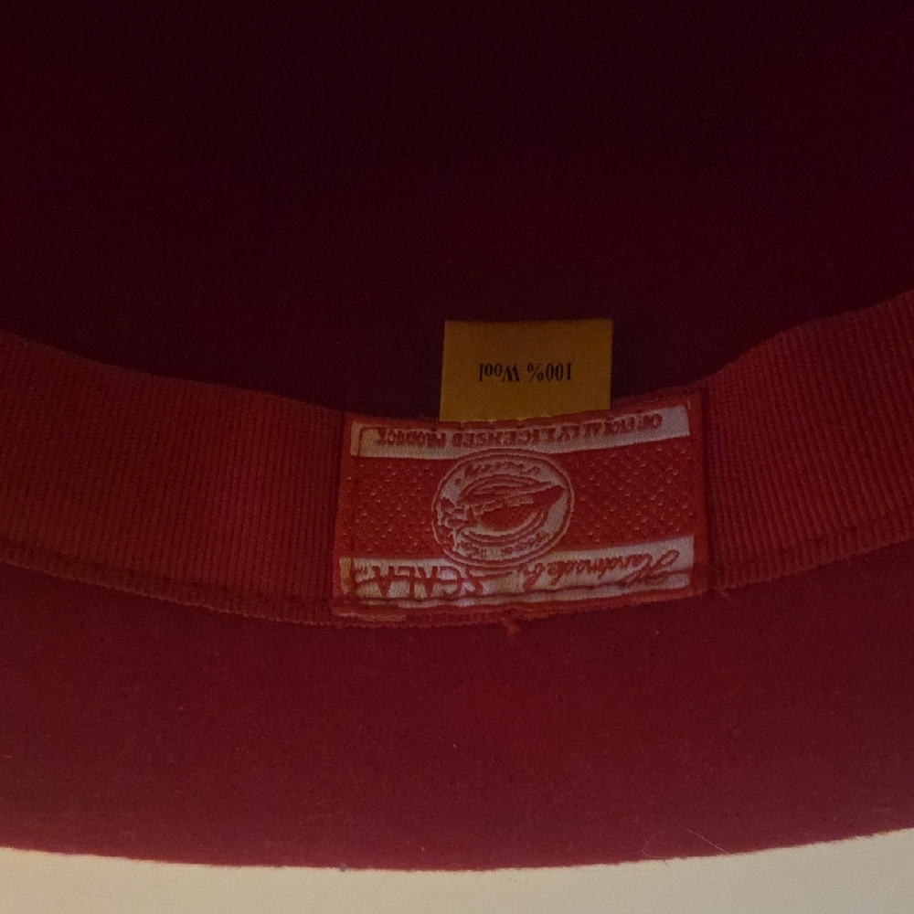 Scala Red Hat - Picture 2 of 3
